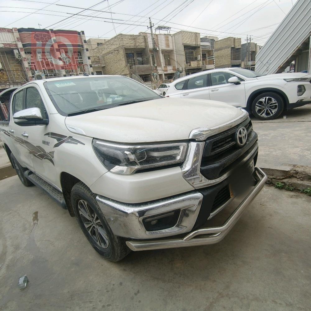 تويوتا هايلوكس